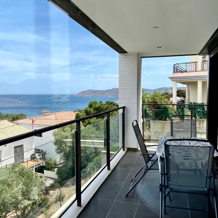 Apartment Sea View Llança Buitenkant foto